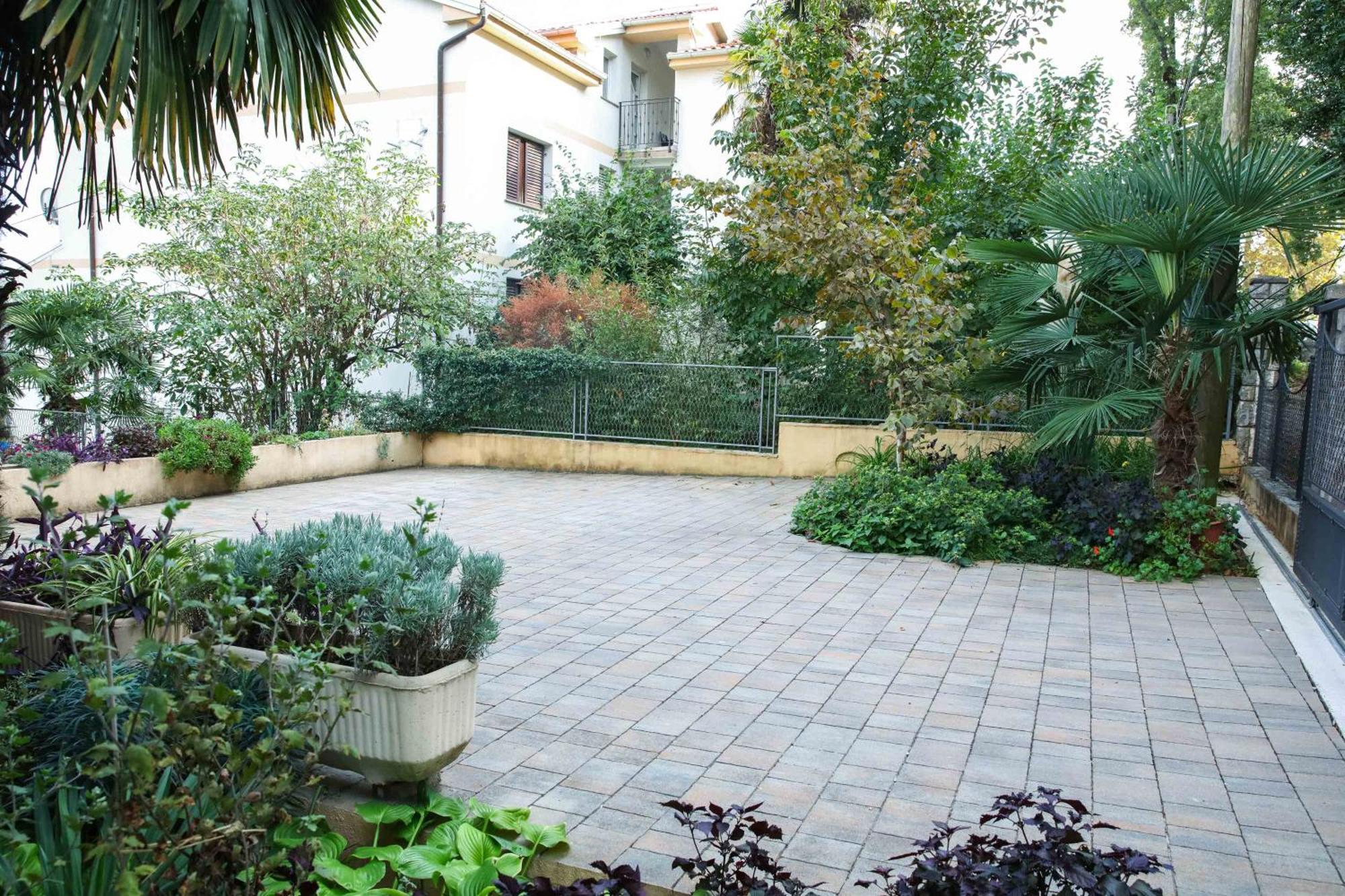 Apartman Lori Lovran Εξωτερικό φωτογραφία