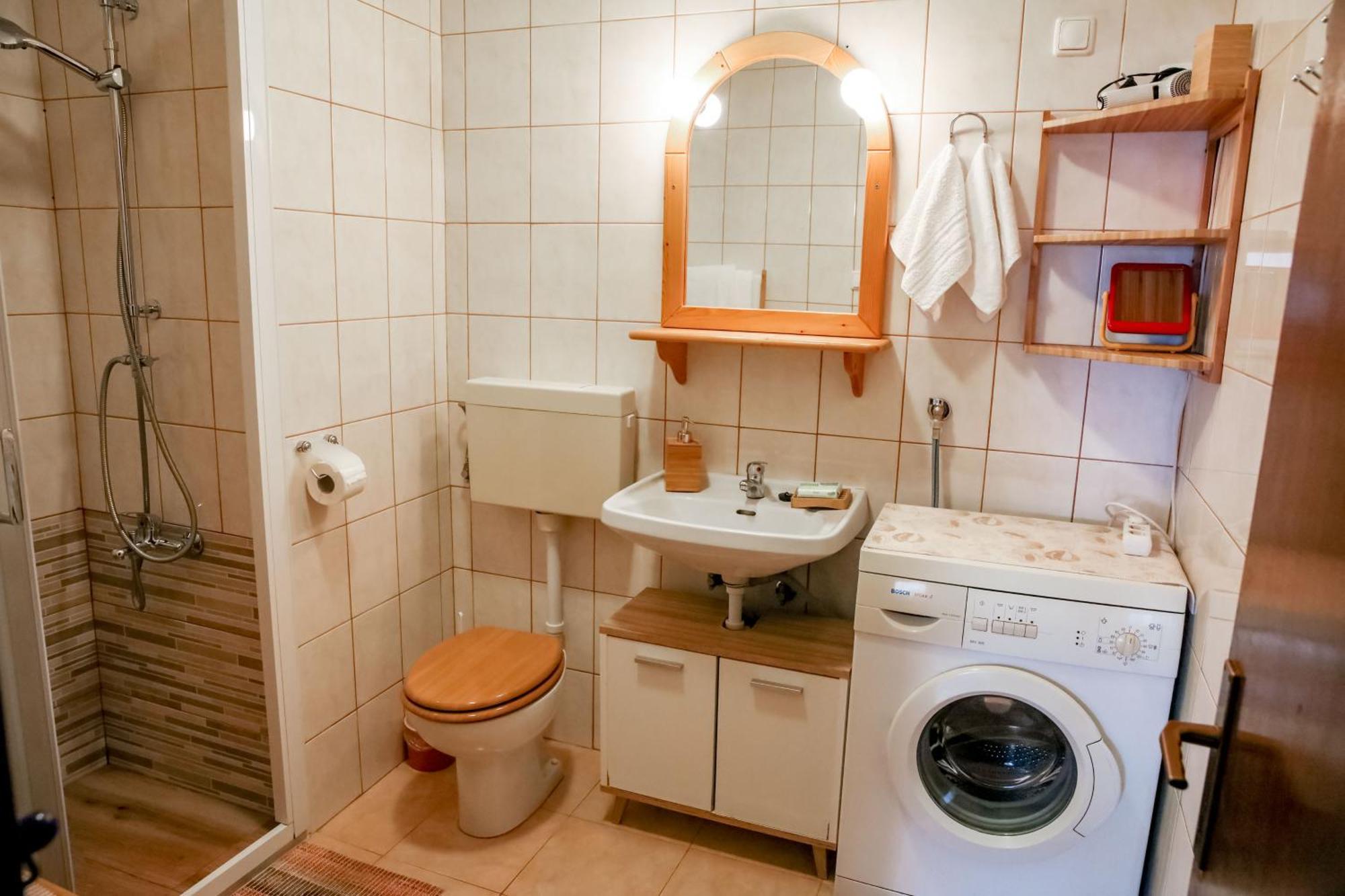 Apartman Lori Lovran Εξωτερικό φωτογραφία